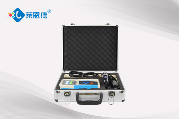 土壤溫度、水分、鹽分PH速測(cè)儀